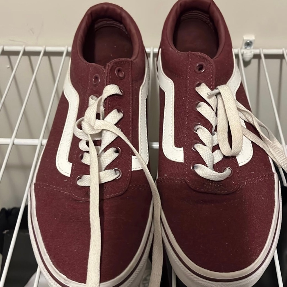 Vans low top